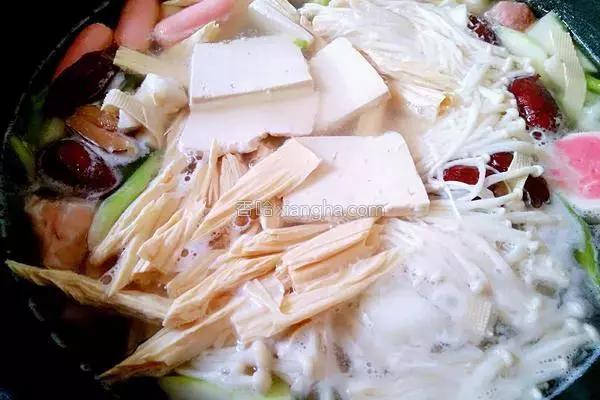 经典火锅食谱_火锅做法大全_清油和牛油哪个好吃
