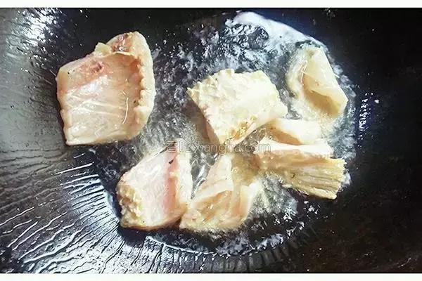 经典火锅食谱_清油和牛油哪个好吃_火锅做法大全