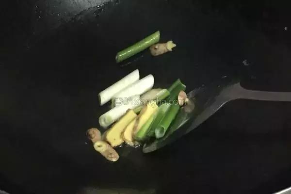 清油和牛油哪个好吃_火锅做法大全_经典火锅食谱
